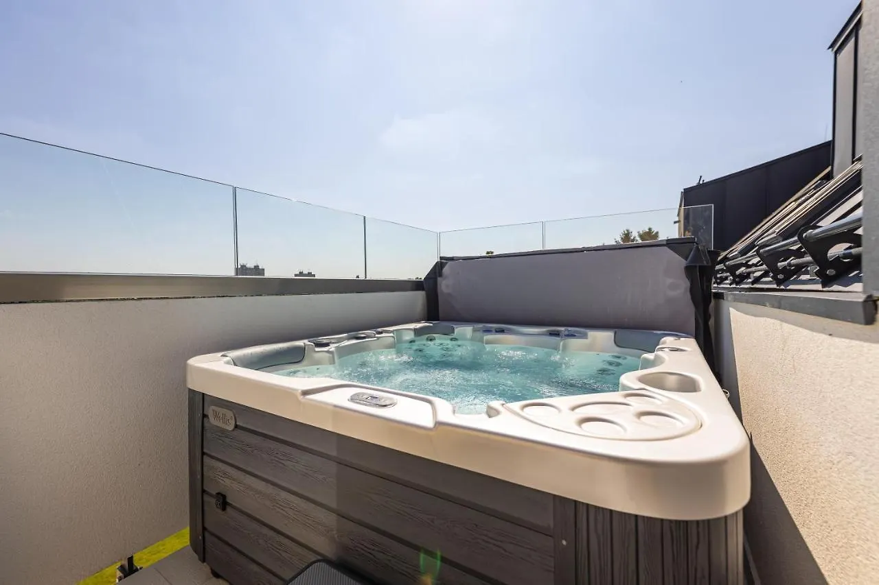 Tahiti Resort Apartments Hajdúszoboszló